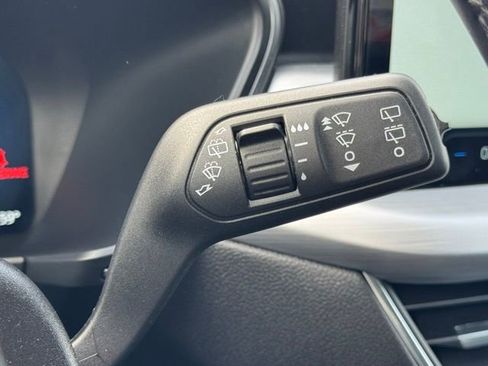 Used 2025 Ford Escape Platinum AWD/4WD image 45