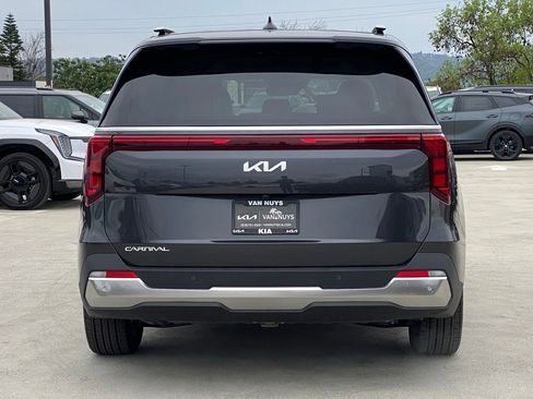 New 2026 Kia Carnival SX image 5