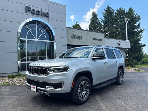 Used 2024 Jeep Wagoneer Series II AWD/4WD image 1