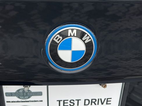 Used 2024 BMW i5 M60 w/ Premium Package image 10