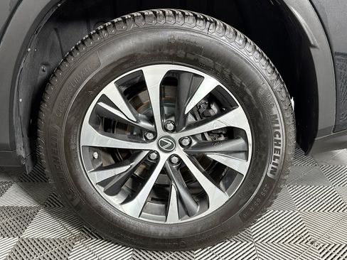 Used 2020 Lexus RX 350L Premium w/ Premium Package AWD/4WD image 35