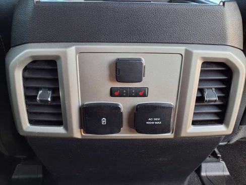 Used 2019 Ford F150 Lariat w/ Equipment Group 502A Luxury AWD/4WD image 18
