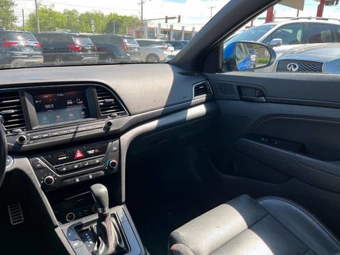 Used 2018 Hyundai Elantra Sport FWD image 14