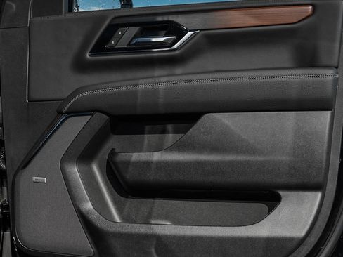 New 2026 GMC Yukon Denali w/ Sun & Power Step Package AWD/4WD image 11