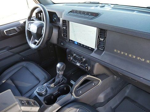 New 2025 Ford Bronco Badlands AWD/4WD image 32