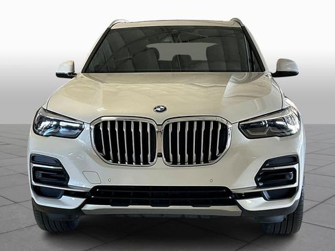 Certified 2023 BMW X5 sDrive40i w/ Premium Package image 3
