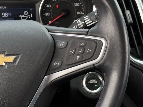 Used 2022 Chevrolet Equinox LT image 16