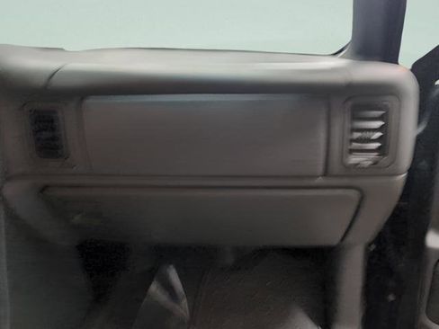 Used 2005 GMC Sierra 1500 SLT w/ Light Duty Power Package image 24