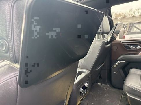 Used 2021 GMC Yukon Denali w/ Denali Premium Package image 47