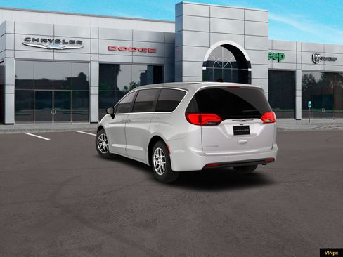 New 2026 Chrysler Voyager LX image 5
