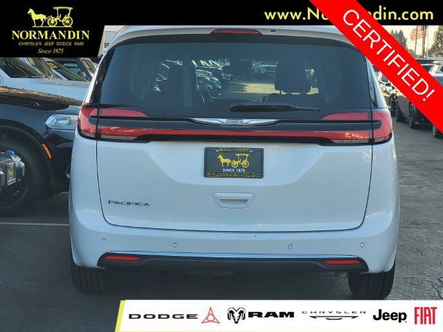 Certified 2024 Chrysler Pacifica Touring-L FWD image 4
