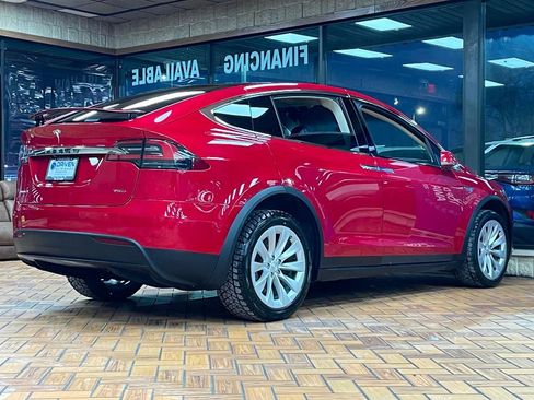 Used 2016 Tesla Model X 75D image 10