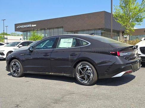 New 2026 Hyundai Sonata SEL FWD image 5