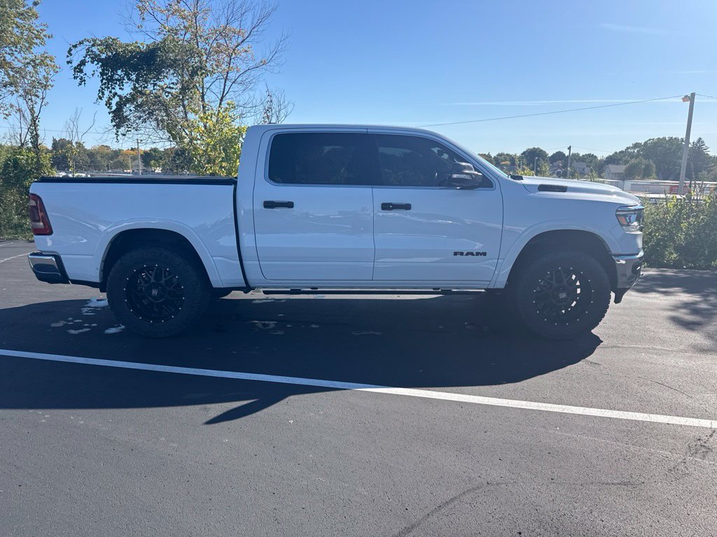 Used 2022 RAM 1500 Laramie AWD/4WD image 9