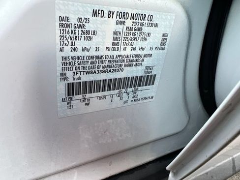 Used 2025 Ford Maverick XL FWD image 3