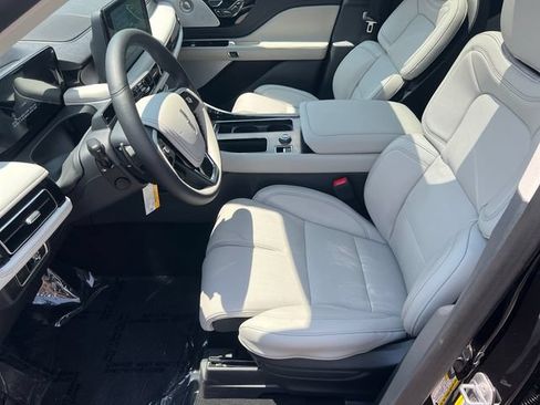 New 2026 Lincoln Aviator Reserve AWD/4WD image 10