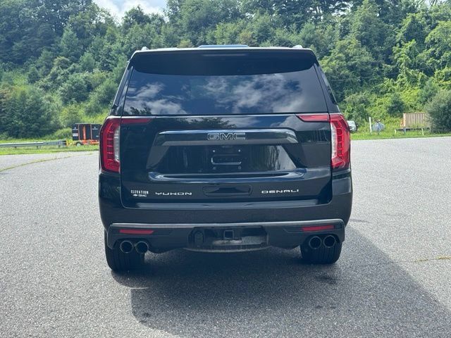 Used 2023 GMC Yukon XL Denali Ultimate AWD/4WD image 6