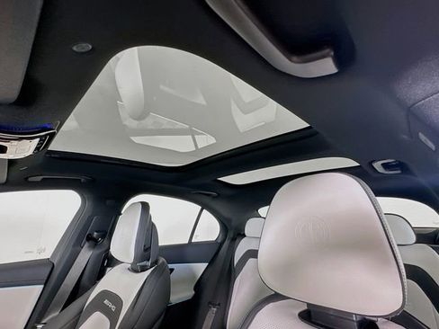 New 2026 Mercedes-Benz E 53 AMG e 4MATIC Sedan image 22