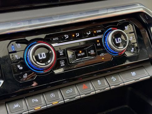 Used 2024 GMC Sierra 1500 Denali Ultimate image 25