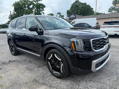 Used 2024 Kia Telluride S AWD/4WD image 1