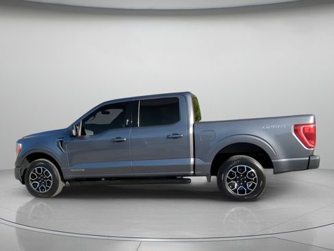 Certified 2021 Ford F150 XLT w/ Equipment Group 302A High image 16