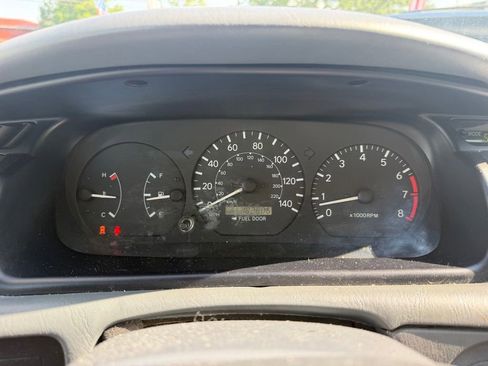 Used 2001 Toyota Camry FWD image 11