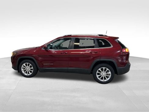 Used 2019 Jeep Cherokee Latitude w/ Popular Appearance Group FWD image 2