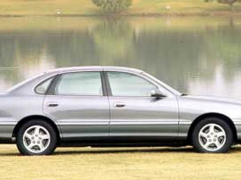 Used 1999 Toyota Avalon XLS image 1