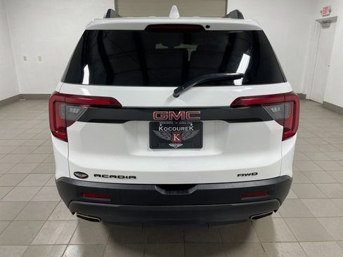 Used 2023 GMC Acadia SLE w/ Infotainment Package AWD/4WD image 5