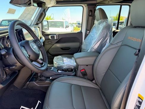 New 2026 Jeep Gladiator Mojave AWD/4WD image 14