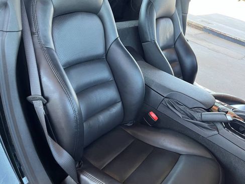Used 2008 Chevrolet Corvette Coupe w/ Preferred Equipment Group RWD image 17