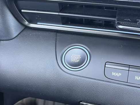 Used 2025 Hyundai Elantra N image 29