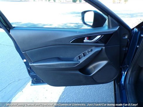 Used 2014 MAZDA MAZDA3 i Sport image 12