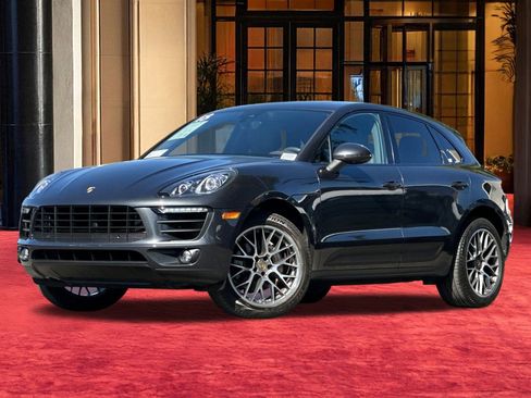 Used 2018 Porsche Macan S image 1