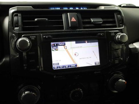 Used 2014 Toyota 4Runner Trail image 30