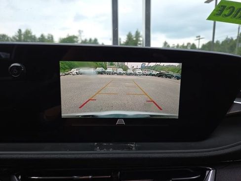 Used 2024 Buick Envista Sport Touring w/ Convenience I Package FWD image 11