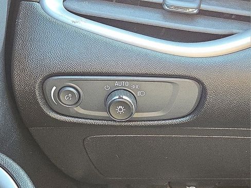 Used 2024 Chevrolet Malibu LT image 23