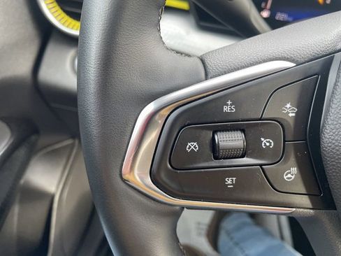 Used 2024 Chevrolet Trax LT w/ LT Convenience Package image 14