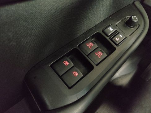 Used 2016 Subaru Outback 2.5i Premium image 27