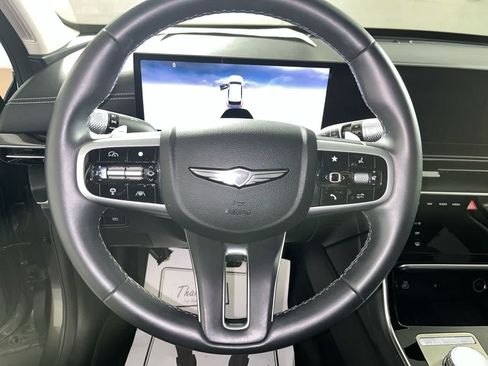 Used 2025 Genesis GV80 2.5T AWD/4WD image 16
