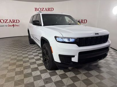 Used 2023 Jeep Grand Cherokee L Laredo