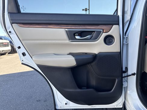 Used 2020 Honda CR-V Touring image 30