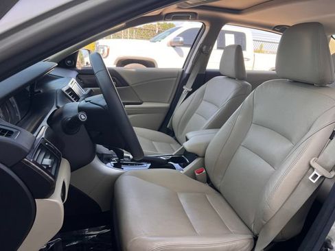 Used 2016 Honda Accord EX-L image 12