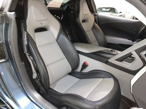 Used 2019 Chevrolet Corvette Z06 RWD image 35