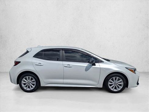 Used 2023 Toyota Corolla SE FWD image 4