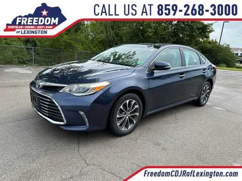 Used 2016 Toyota Avalon XLE Premium FWD image 1