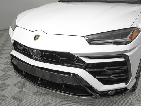 Used 2021 Lamborghini Urus image 30