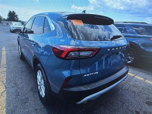 Certified 2023 Ford Escape Active AWD/4WD image 3