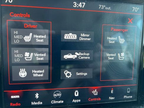 Used 2019 RAM 1500 Laramie AWD/4WD image 46
