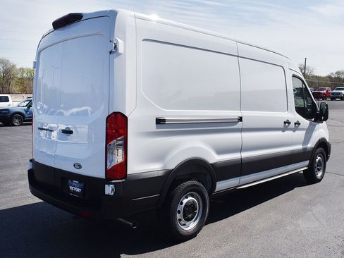 New 2026 Ford Transit 250 148 Medium Roof image 15